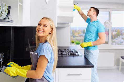Cleaning the Divine Way: Divine Touch Home Cleaning in San Fernando